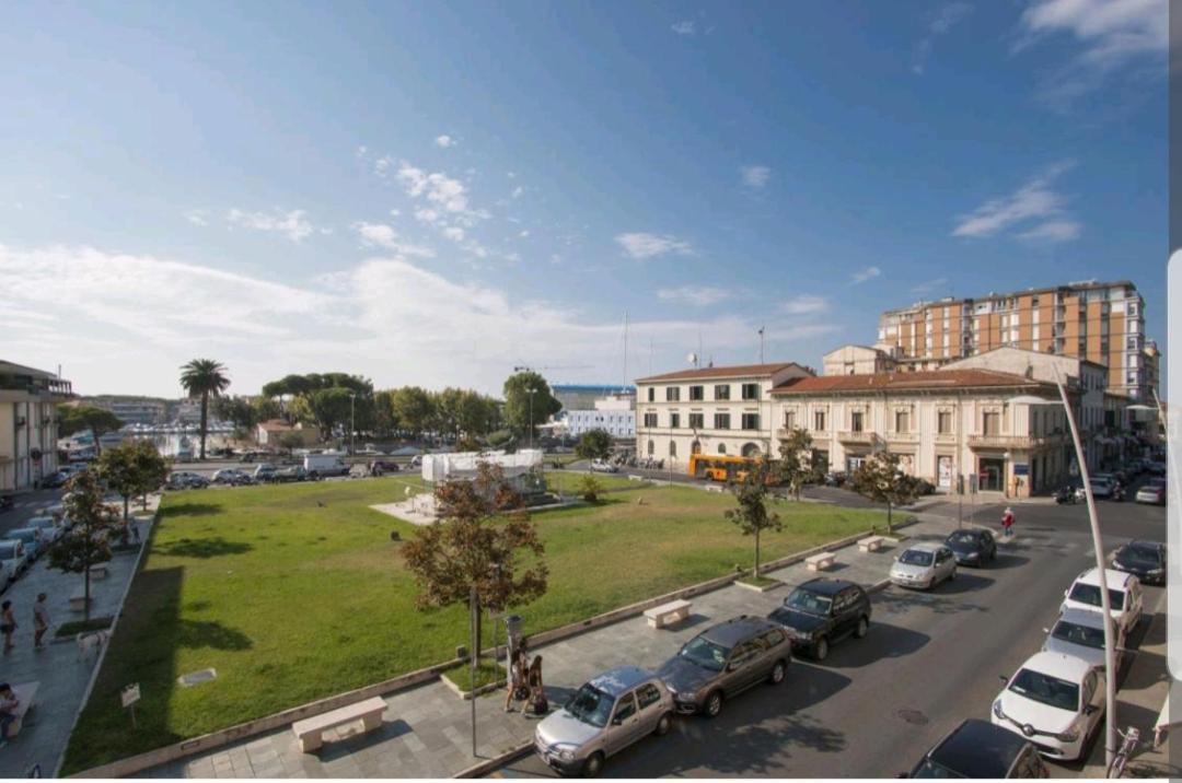 Historical Apartments By Seaside Viareggio Extérieur photo